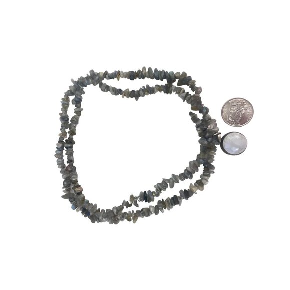 Handcrafted Labradorite Chip Necklace With Moonstone Pendant - Picture 12 of 12
